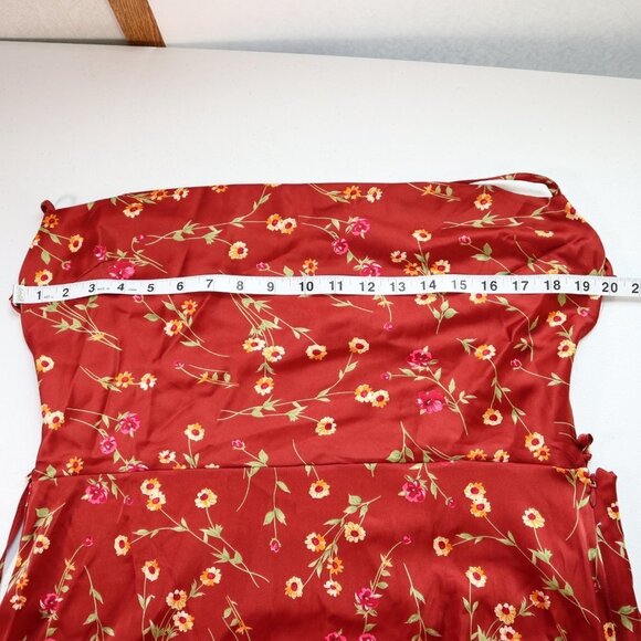 NEW Danielle Bernstein WeWoreWhat Tie Back Floral Midi - Picture 13 of 13